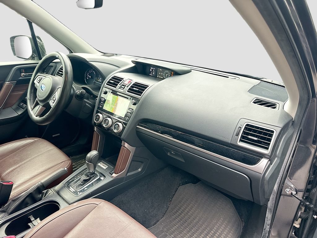 Used 2017 Subaru Forester 2.5i Touring AWD/4WD image 30