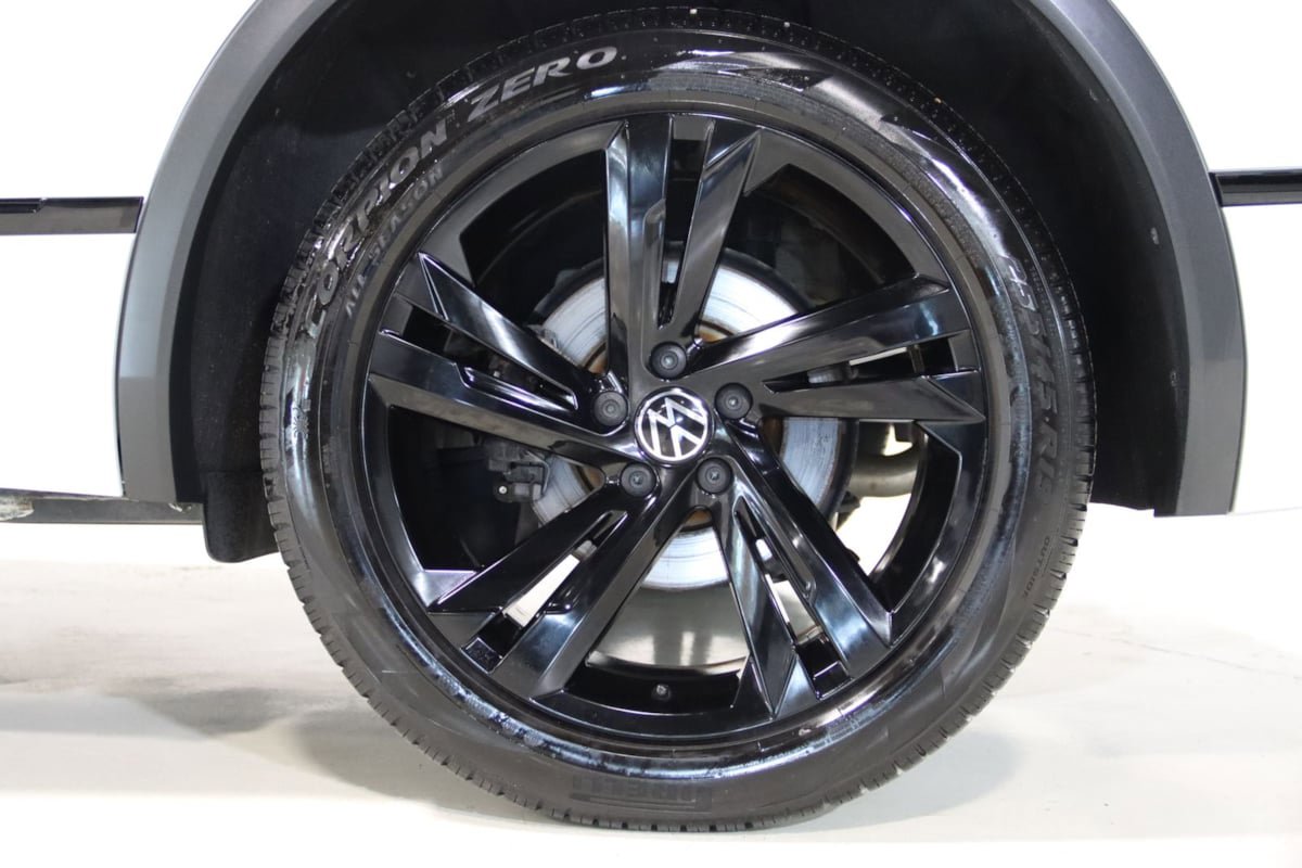 Used 2023 Volkswagen Tiguan SE R-Line AWD/4WD image 67
