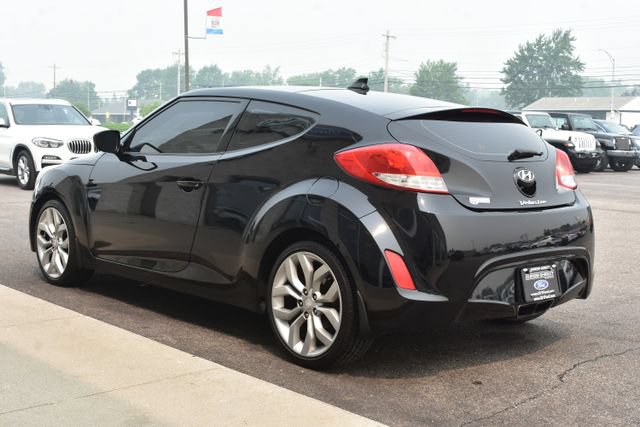 Used 2012 Hyundai Veloster w/ Style Pkg FWD image 13