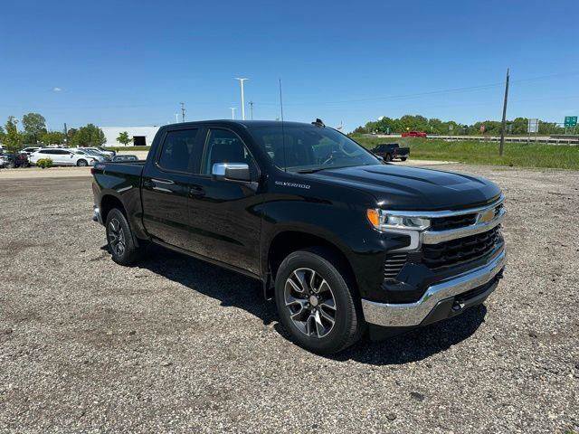 Used 2024 Chevrolet Silverado 1500 LT AWD/4WD image 17