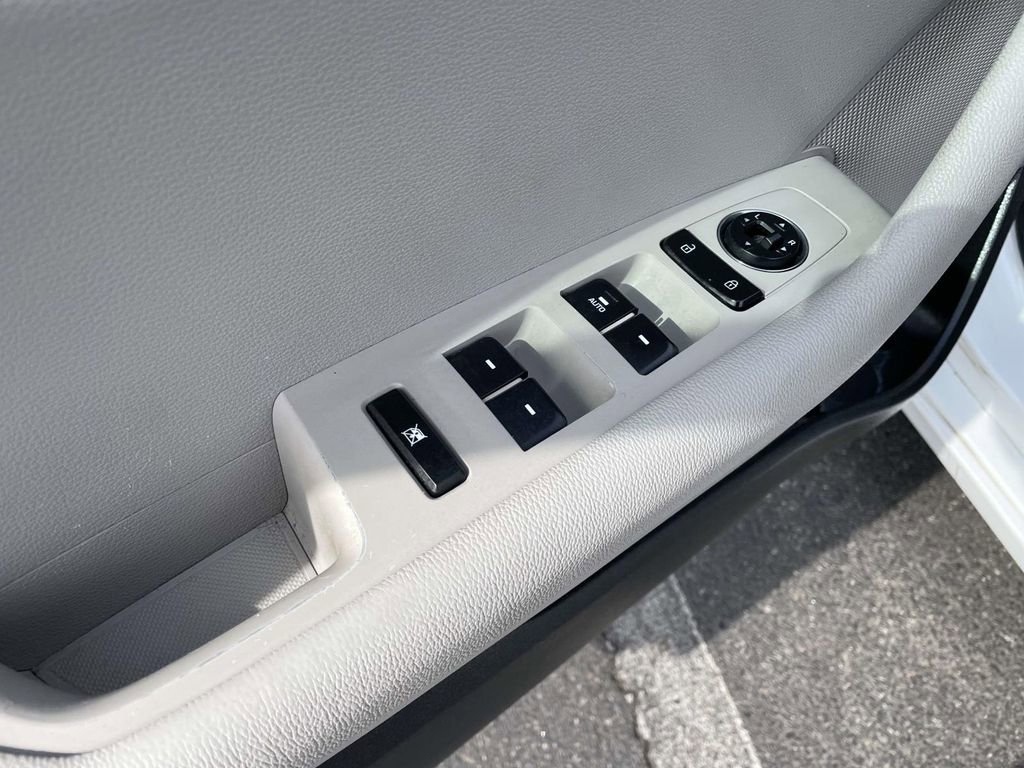 Used 2016 Hyundai Sonata SE image 27