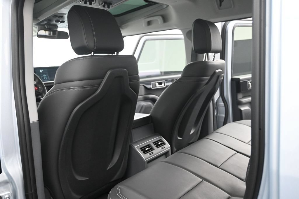 Used 2024 INEOS Grenadier Station Wagon AWD/4WD image 27