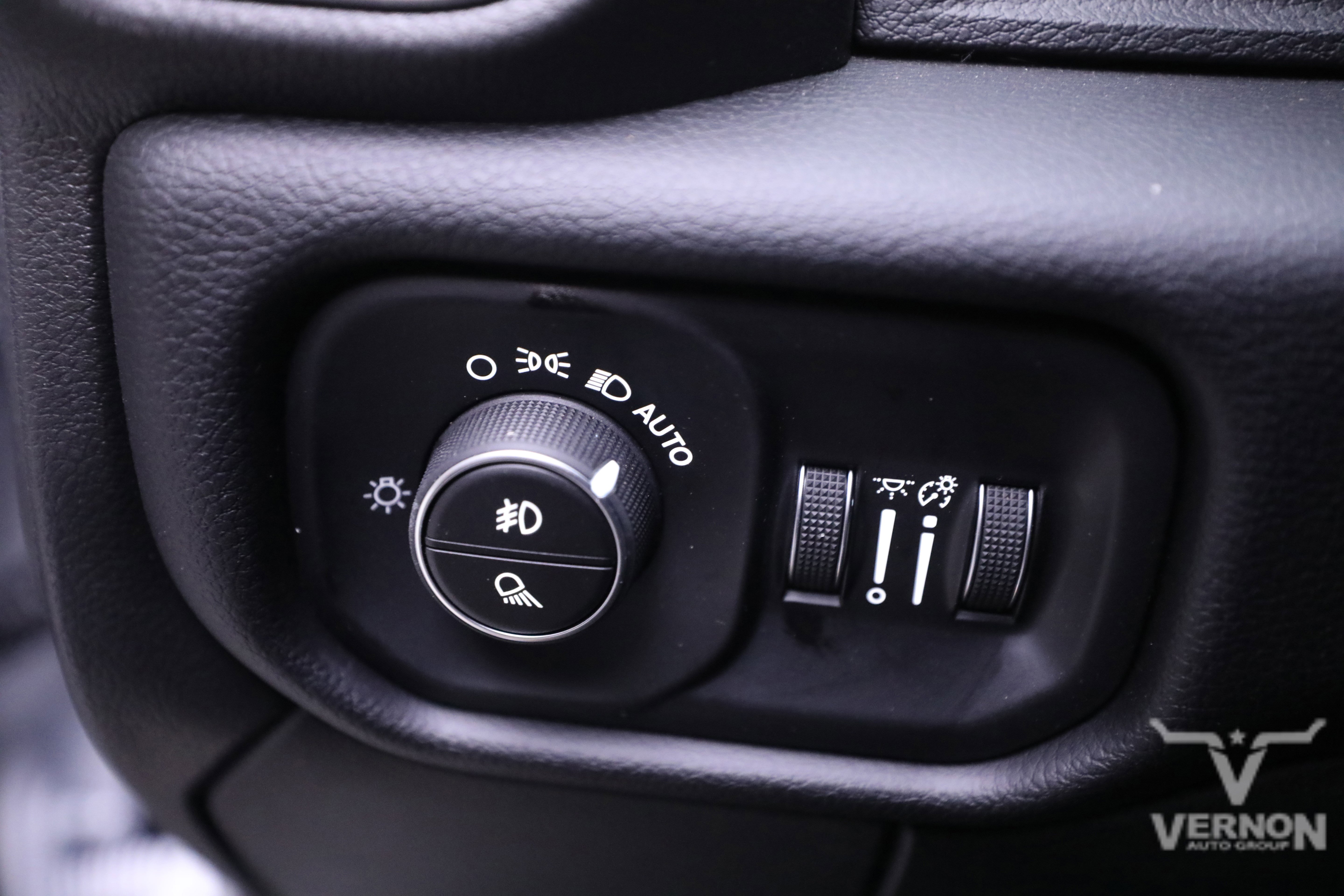 New 2025 RAM 3500 Laramie image 17