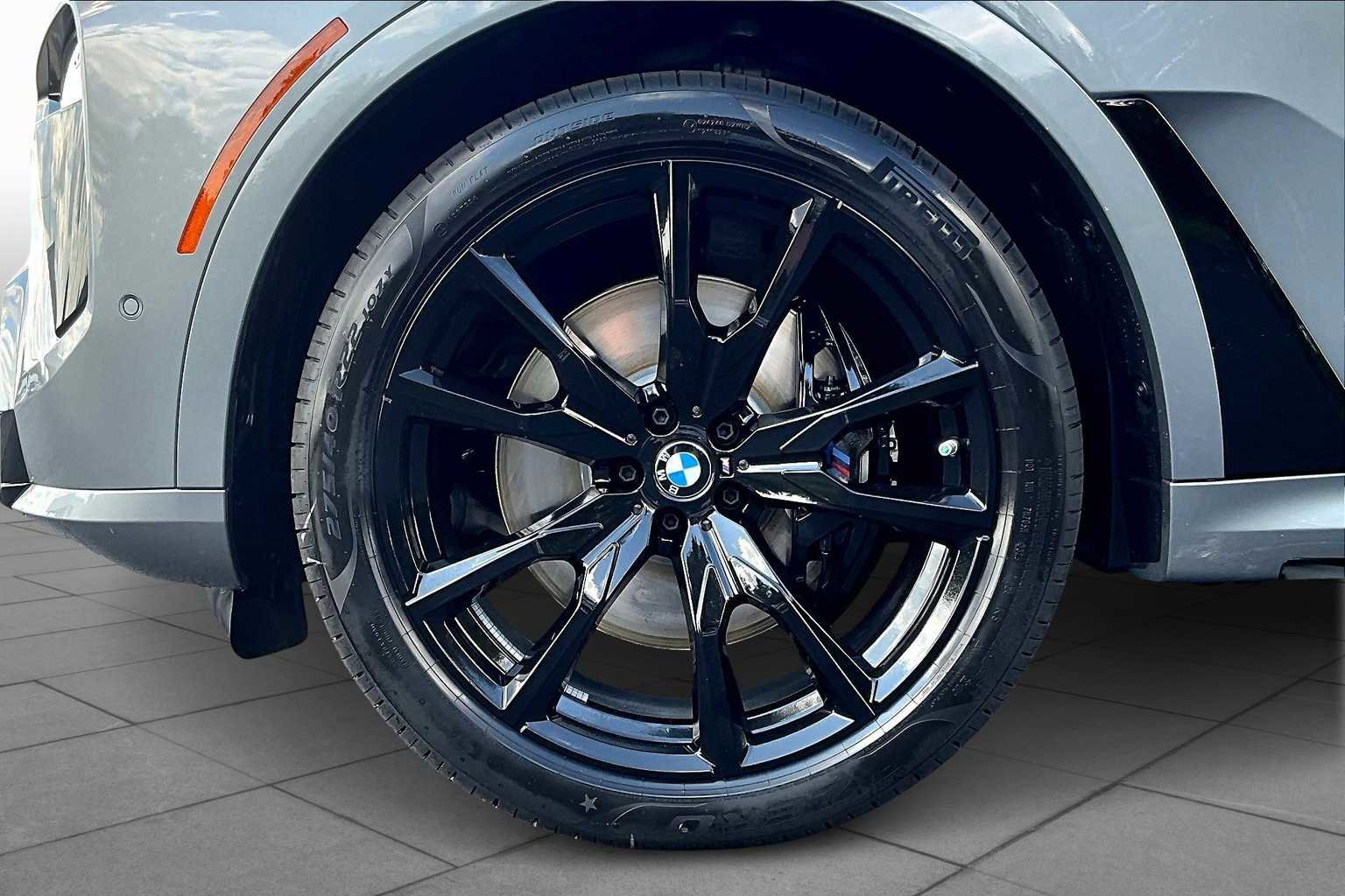 New 2026 BMW X7 xDrive40i w/ M Sport Package image 11