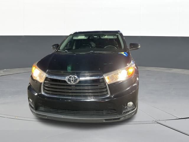 Used 2016 Toyota Highlander XLE video 2