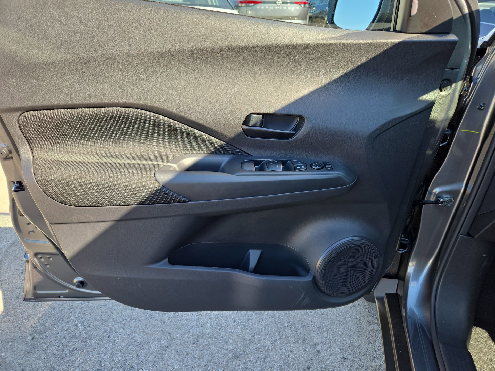 New 2025 Nissan Kicks Play S image 11