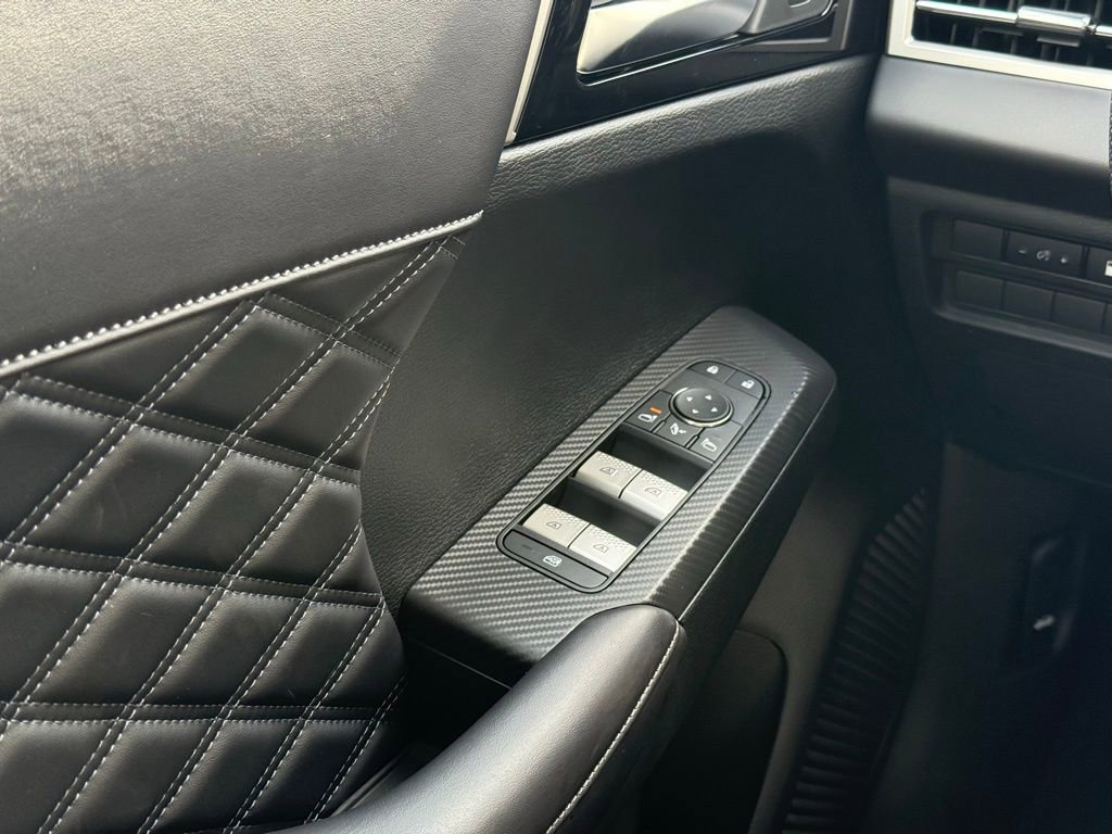 New 2025 Mitsubishi Outlander SEL image 7