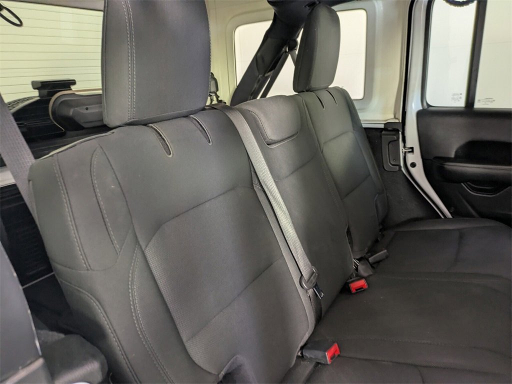 Certified 2020 Jeep Wrangler Unlimited Sahara image 31