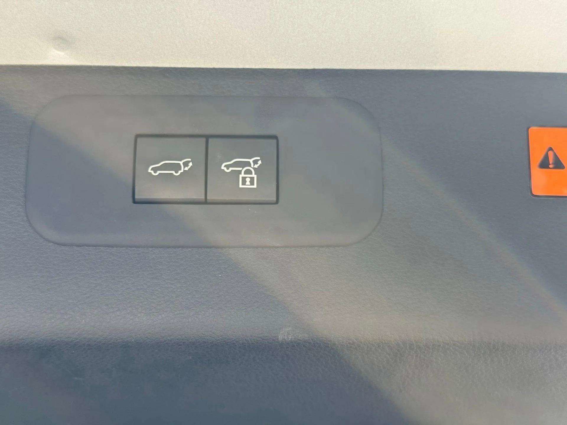 Used 2024 Lexus TX 350 FWD w/ Cold Weather Package image 18