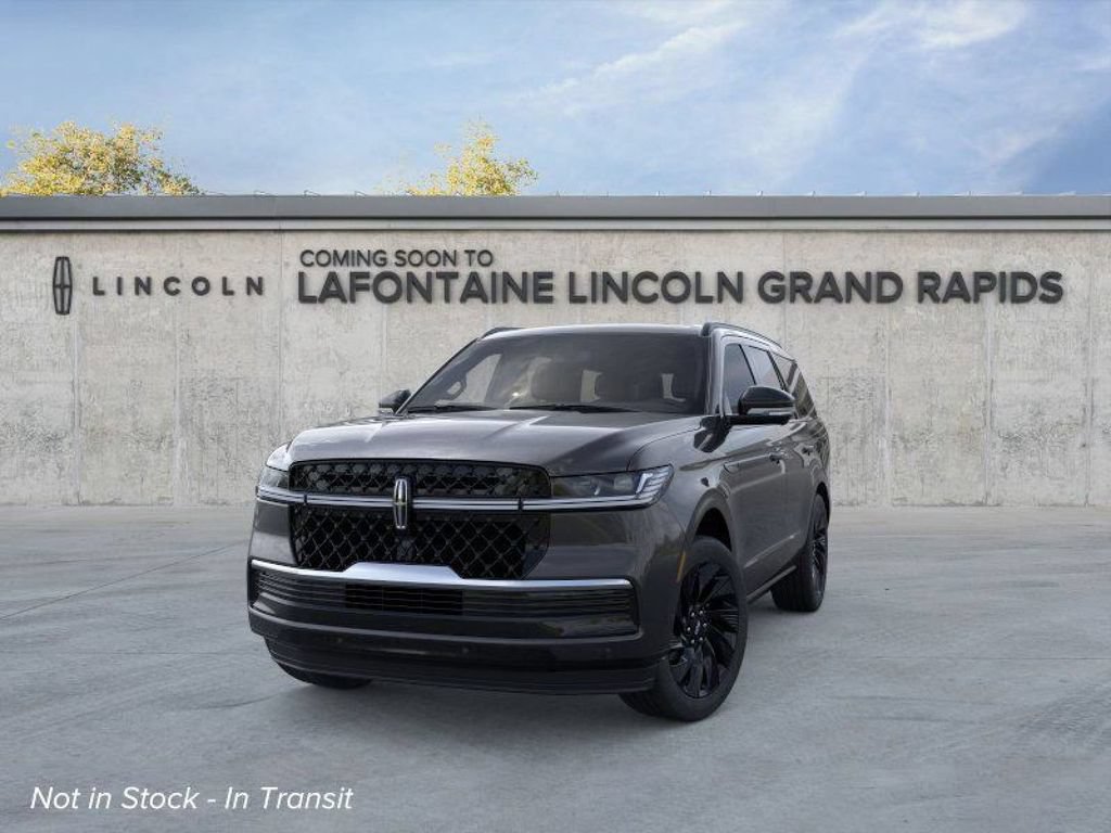 New 2026 Lincoln Navigator Reserve w/ Jet Appearance Package AWD/4WD image 2