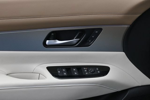 New 2026 Nissan Murano Platinum w/ Cargo Package AWD/4WD image 18