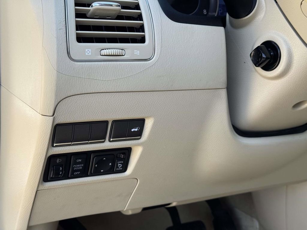 Used 2011 INFINITI QX56 4WD w/ Theater Pkg image 10