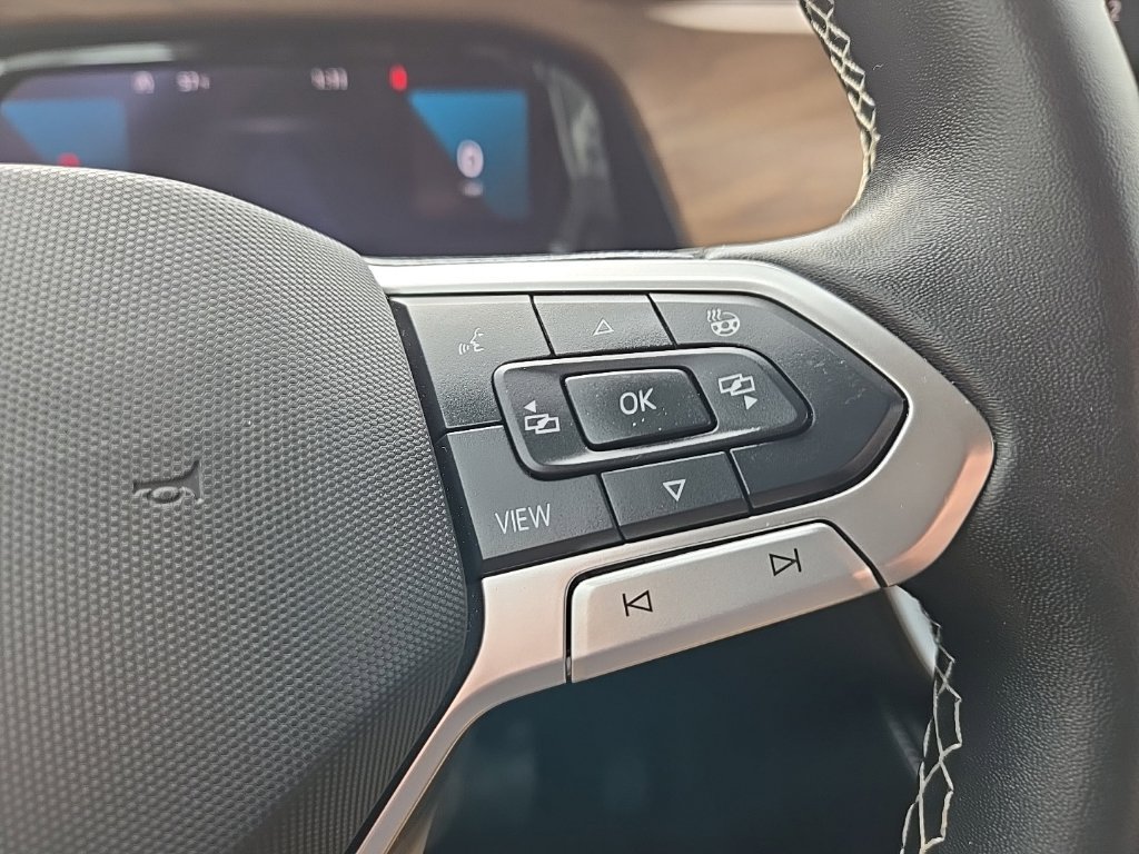 Used 2025 Volkswagen Atlas SE AWD/4WD image 44