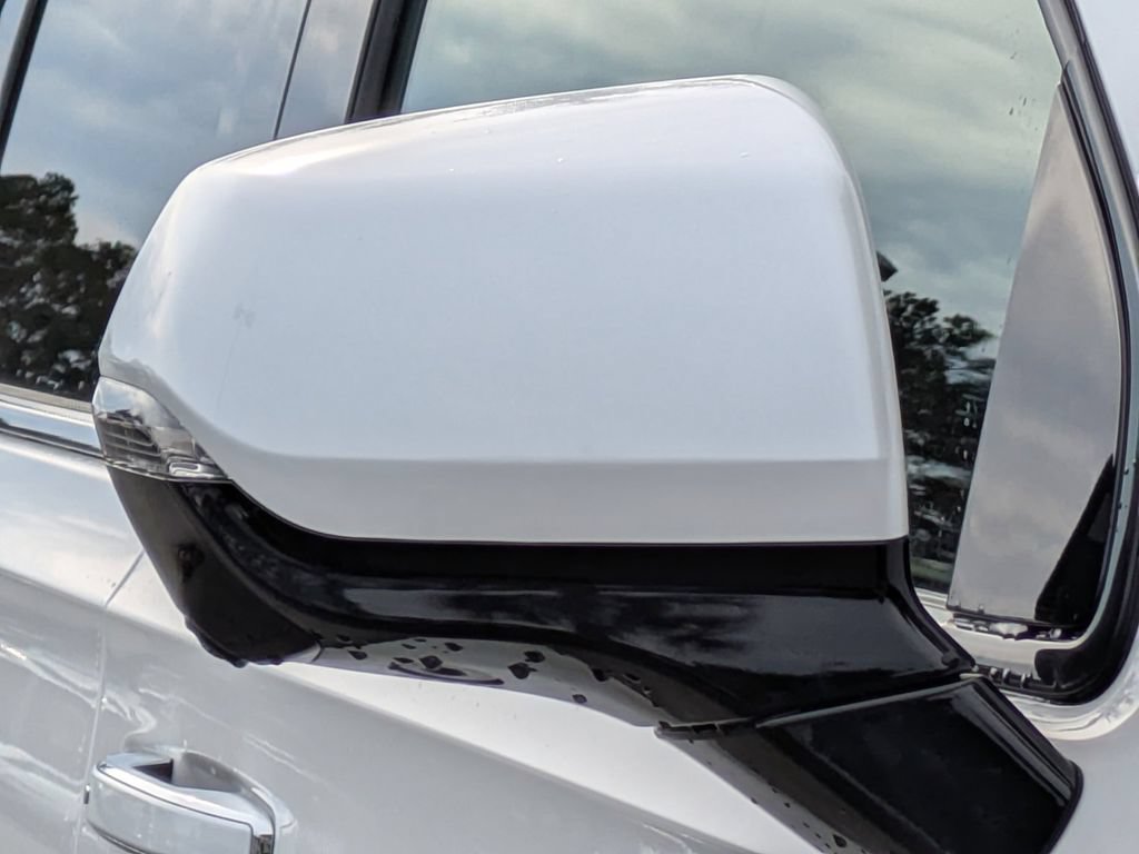 New 2025 Chevrolet Tahoe High Country AWD/4WD image 12