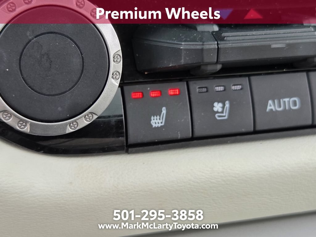 Certified 2025 Toyota Sequoia Capstone AWD/4WD image 31