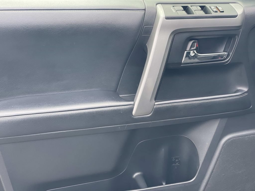 Used 2022 Toyota 4Runner SR5 RWD image 18