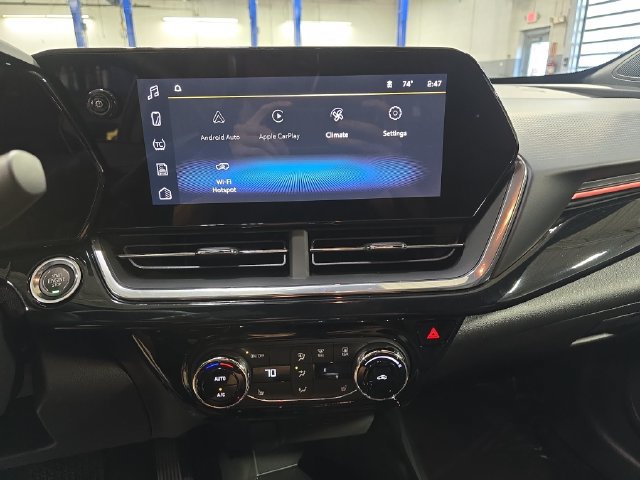 New 2026 Chevrolet Trax RS w/ Driver Confidence Package FWD image 22