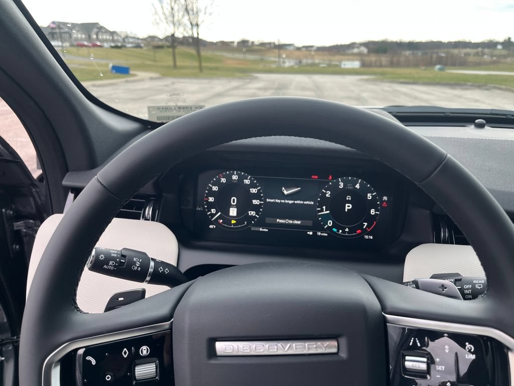 New 2026 Land Rover Discovery Sport Landmark AWD/4WD image 15