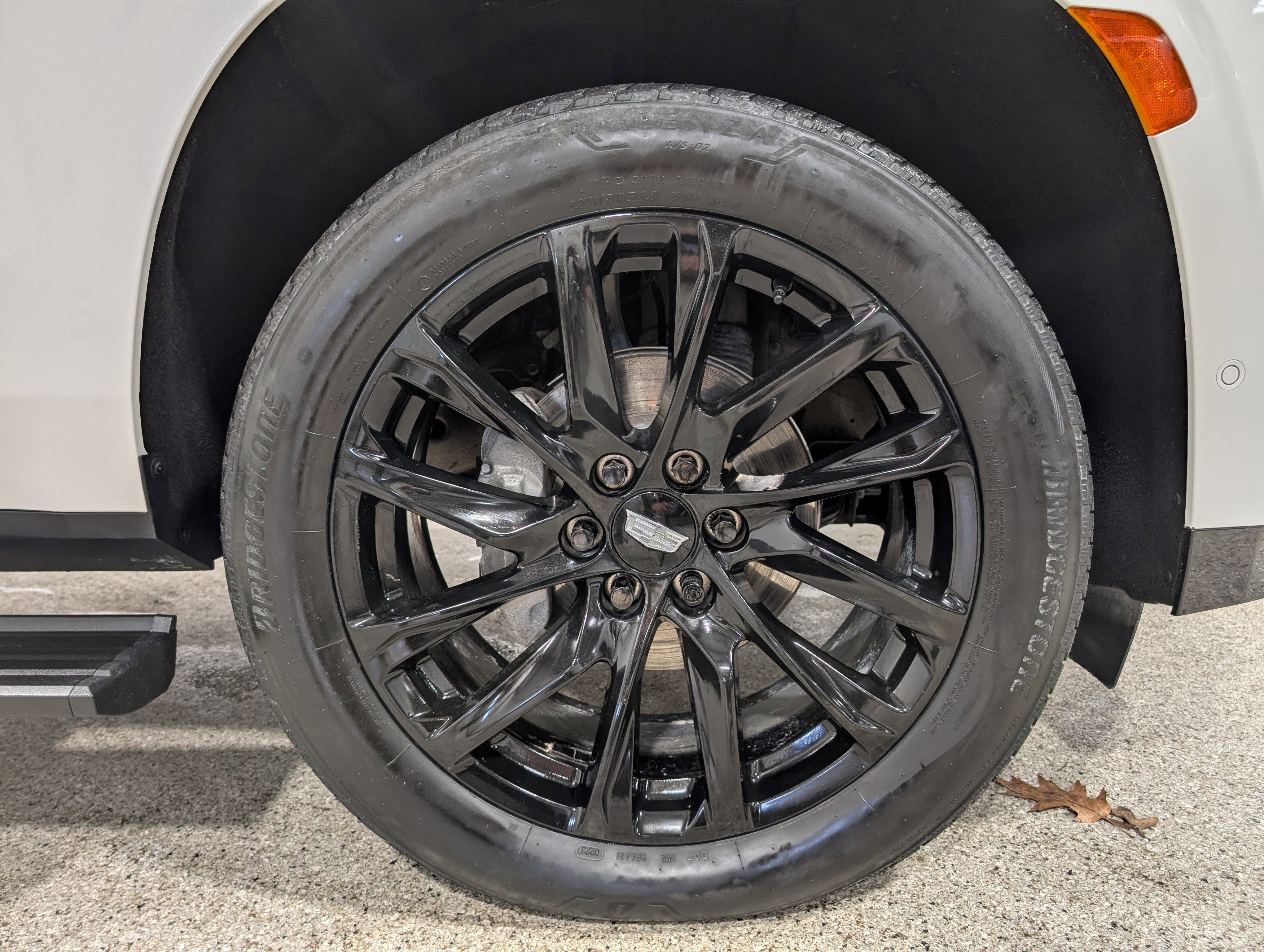 Used 2023 Cadillac Escalade Sport w/ LPO, ONYX Package AWD/4WD image 14