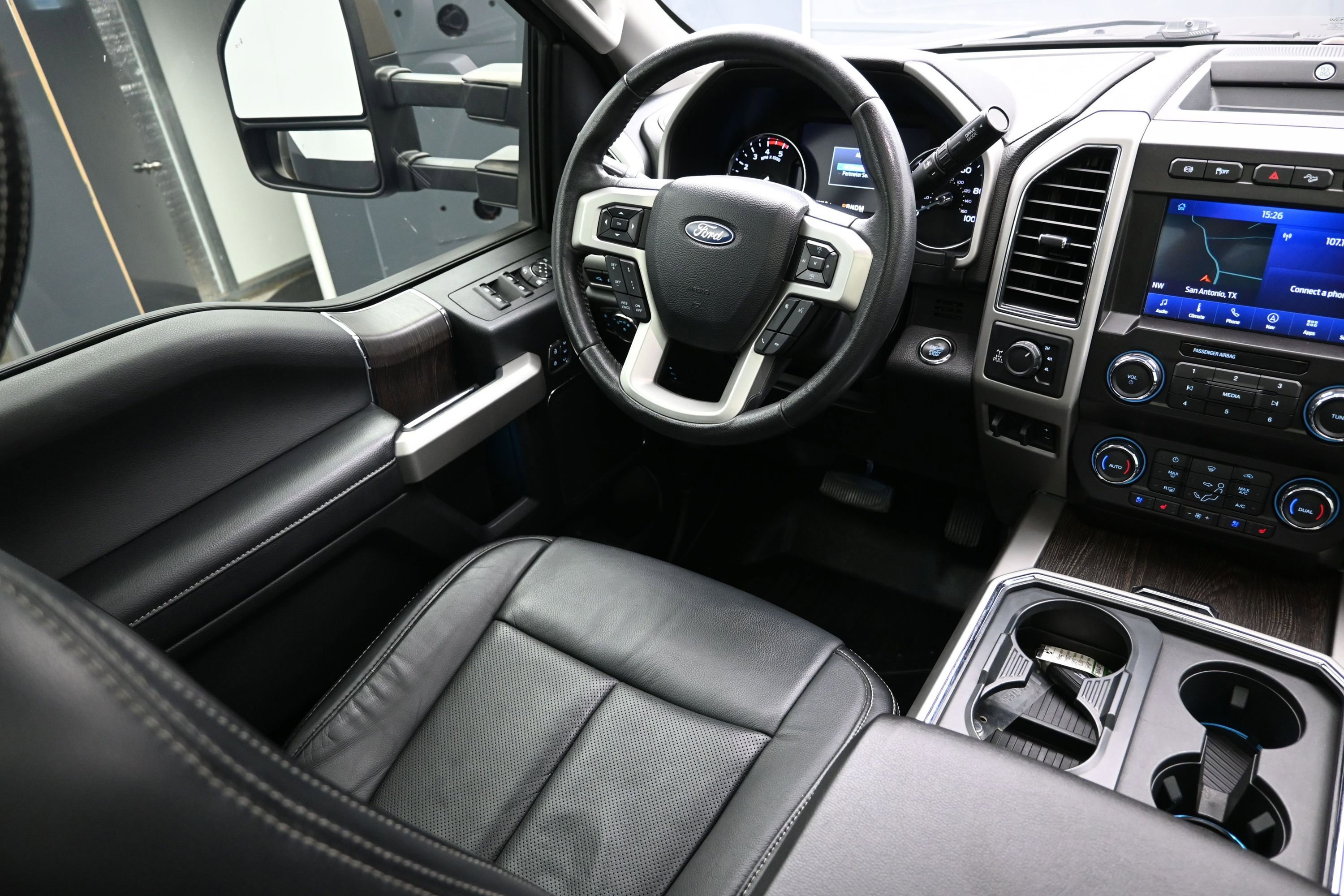 Used 2020 Ford F250 Lariat w/ Lariat Ultimate Package AWD/4WD image 24
