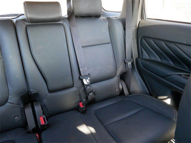 Used 2019 Mitsubishi Outlander SEL image 15