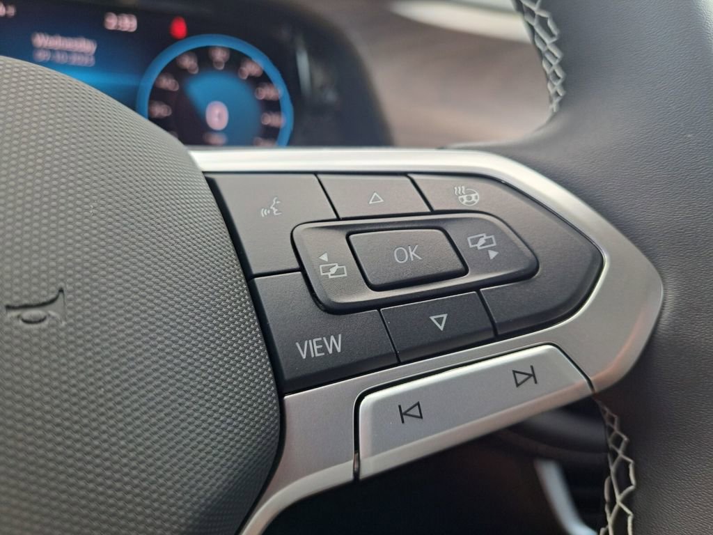 New 2026 Volkswagen Atlas SE image 13