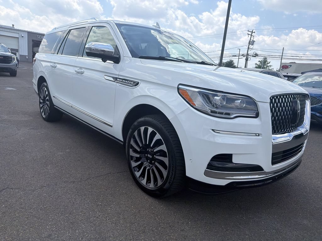 Certified 2024 Lincoln Navigator L Black Label AWD/4WD image 10