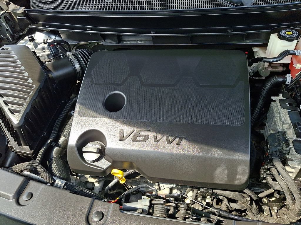 Used 2023 Chevrolet Traverse LT w/ LPO, Floor Liner Package AWD/4WD image 30