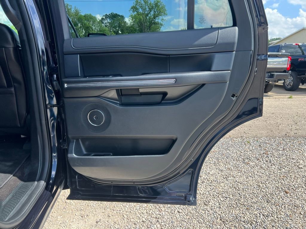 Used 2021 Ford Expedition XLT AWD/4WD image 18
