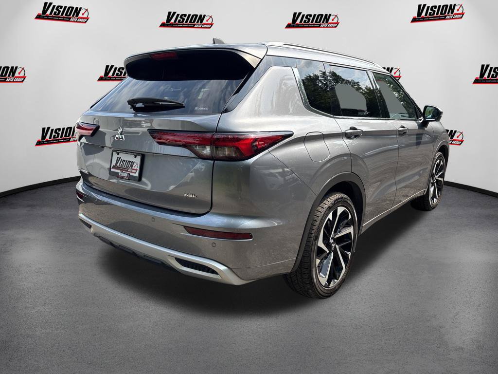 Used 2024 Mitsubishi Outlander SEL AWD/4WD image 5