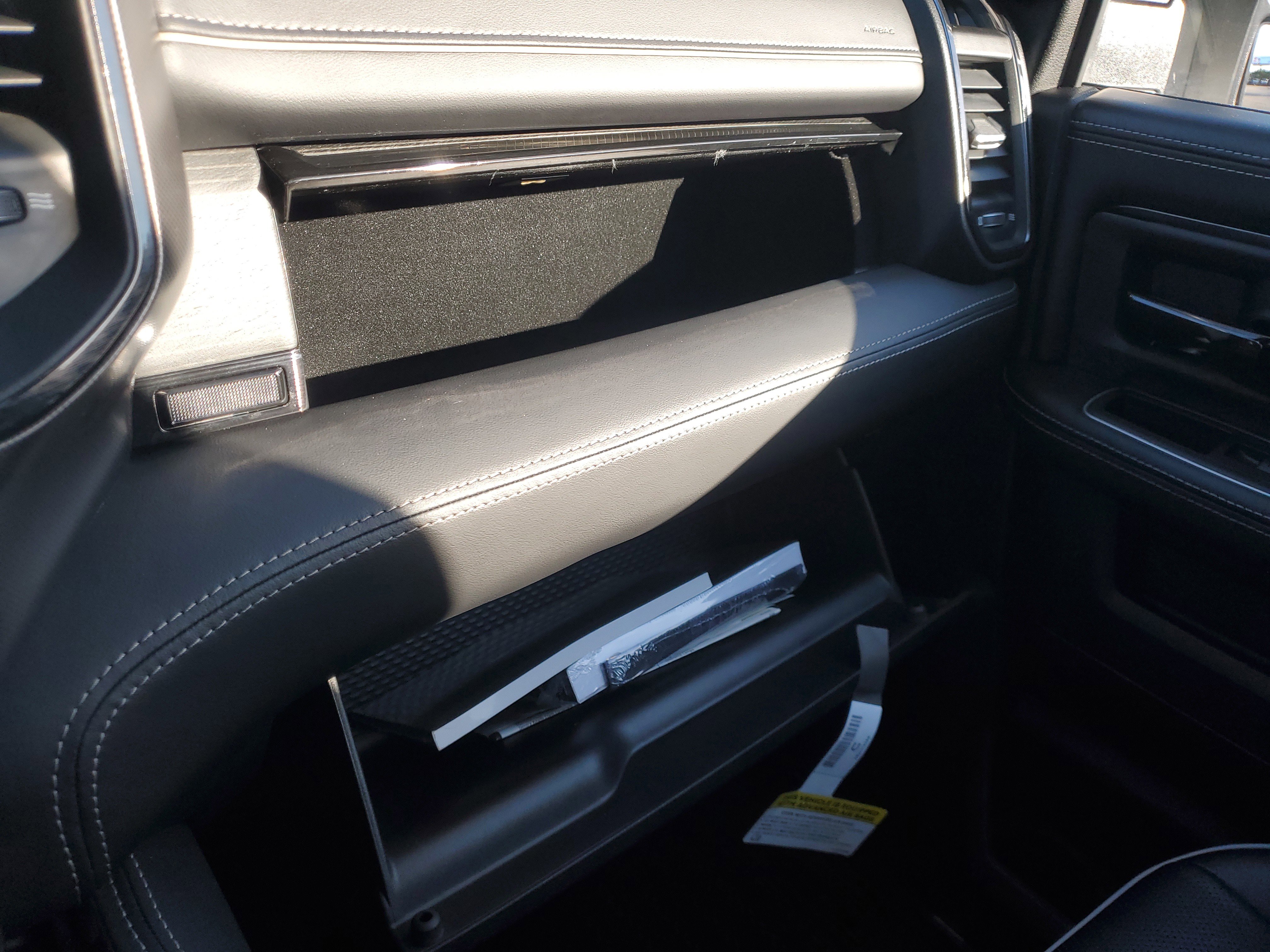 Used 2023 RAM 2500 Limited image 28