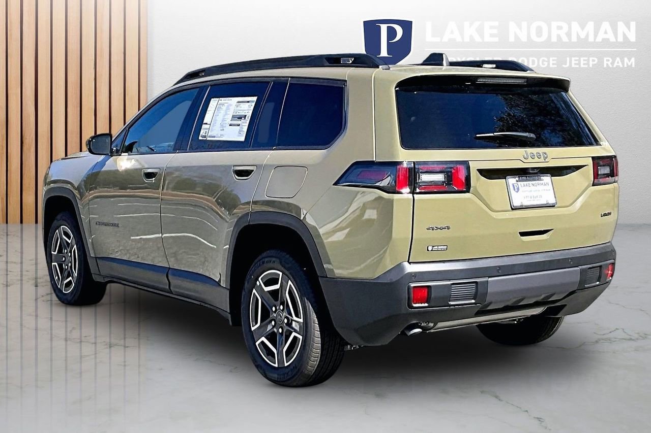 New 2026 Jeep Cherokee Laredo image 7