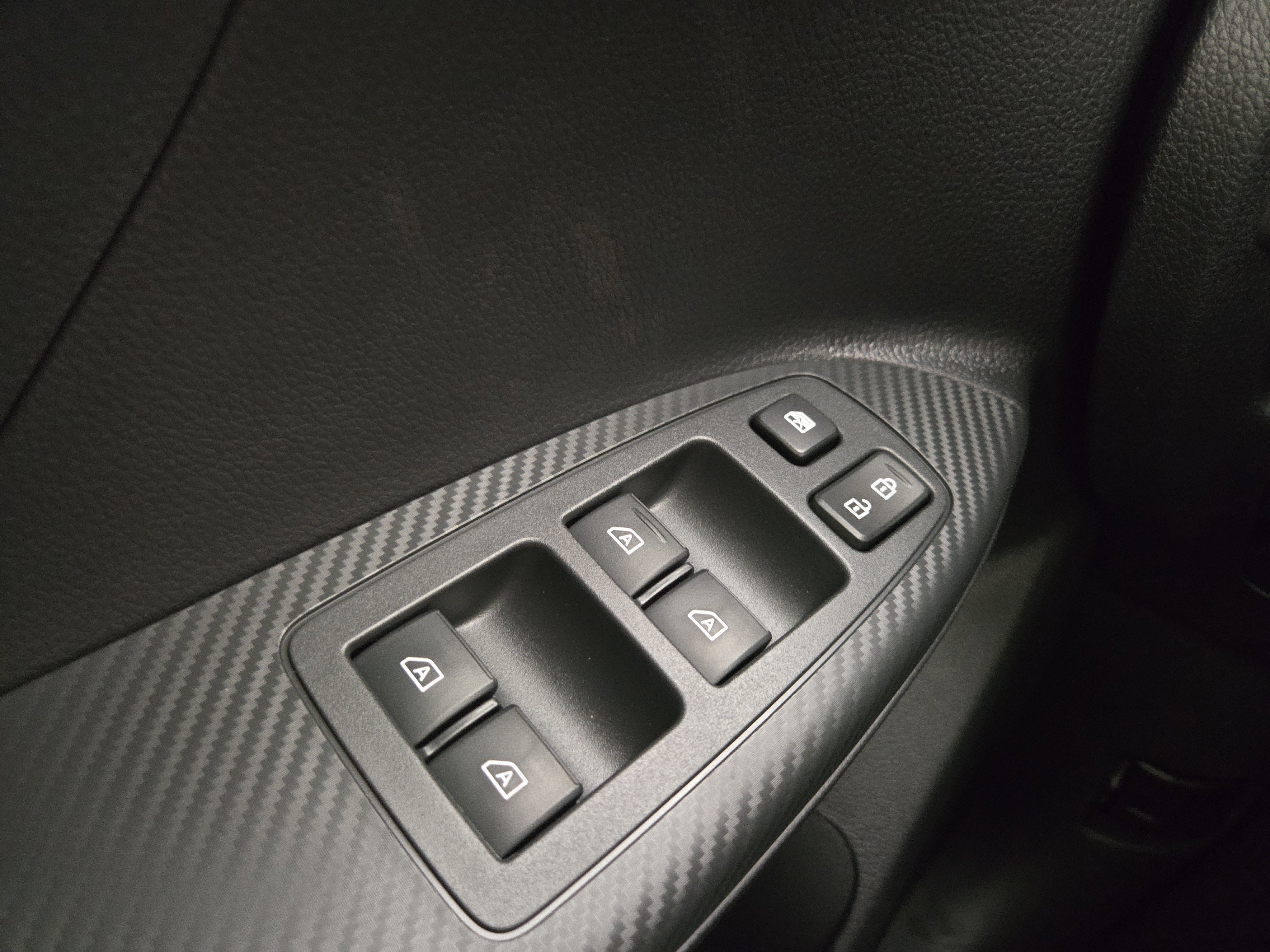 New 2026 Mitsubishi Eclipse Cross SEL image 29