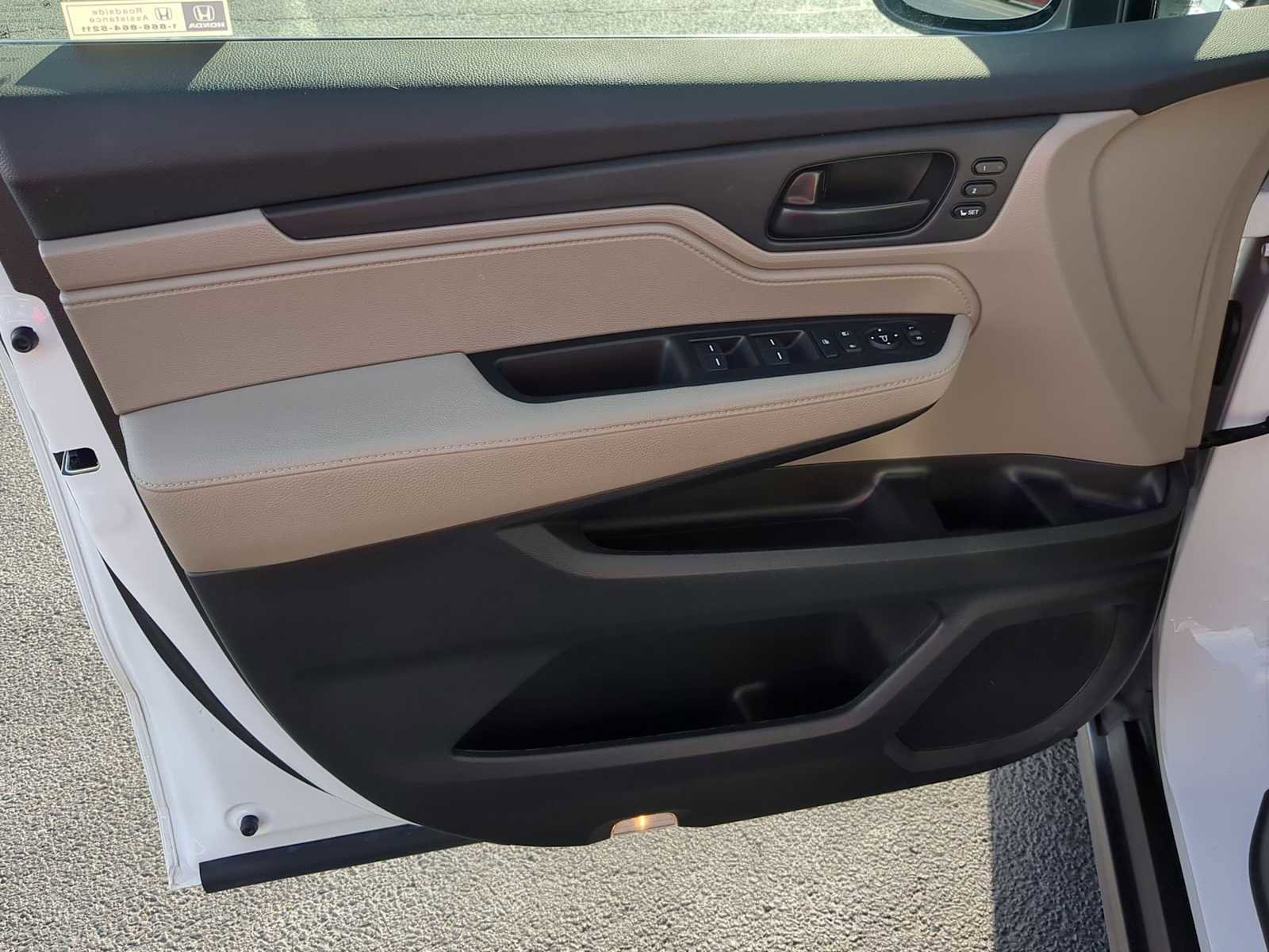 Used 2023 Honda Odyssey EX-L image 11