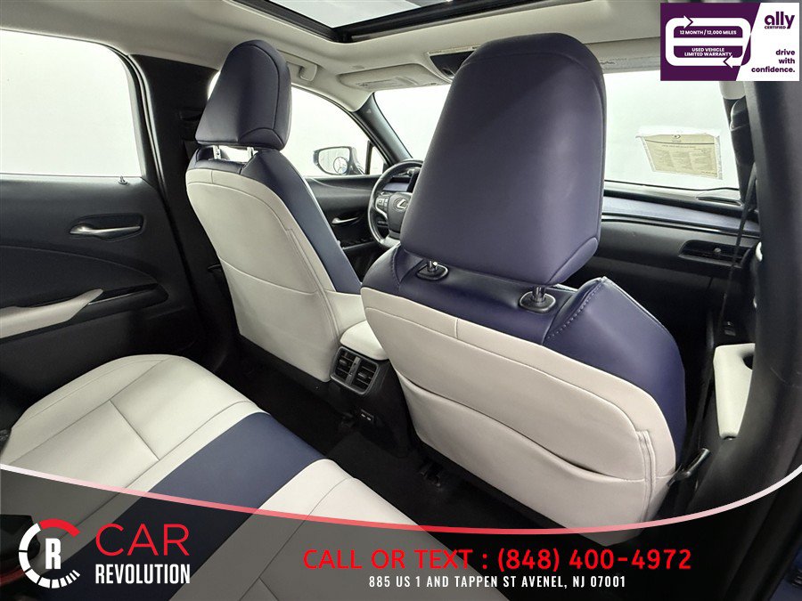 Used 2022 Lexus UX 250h w/ Premium Package AWD/4WD image 35