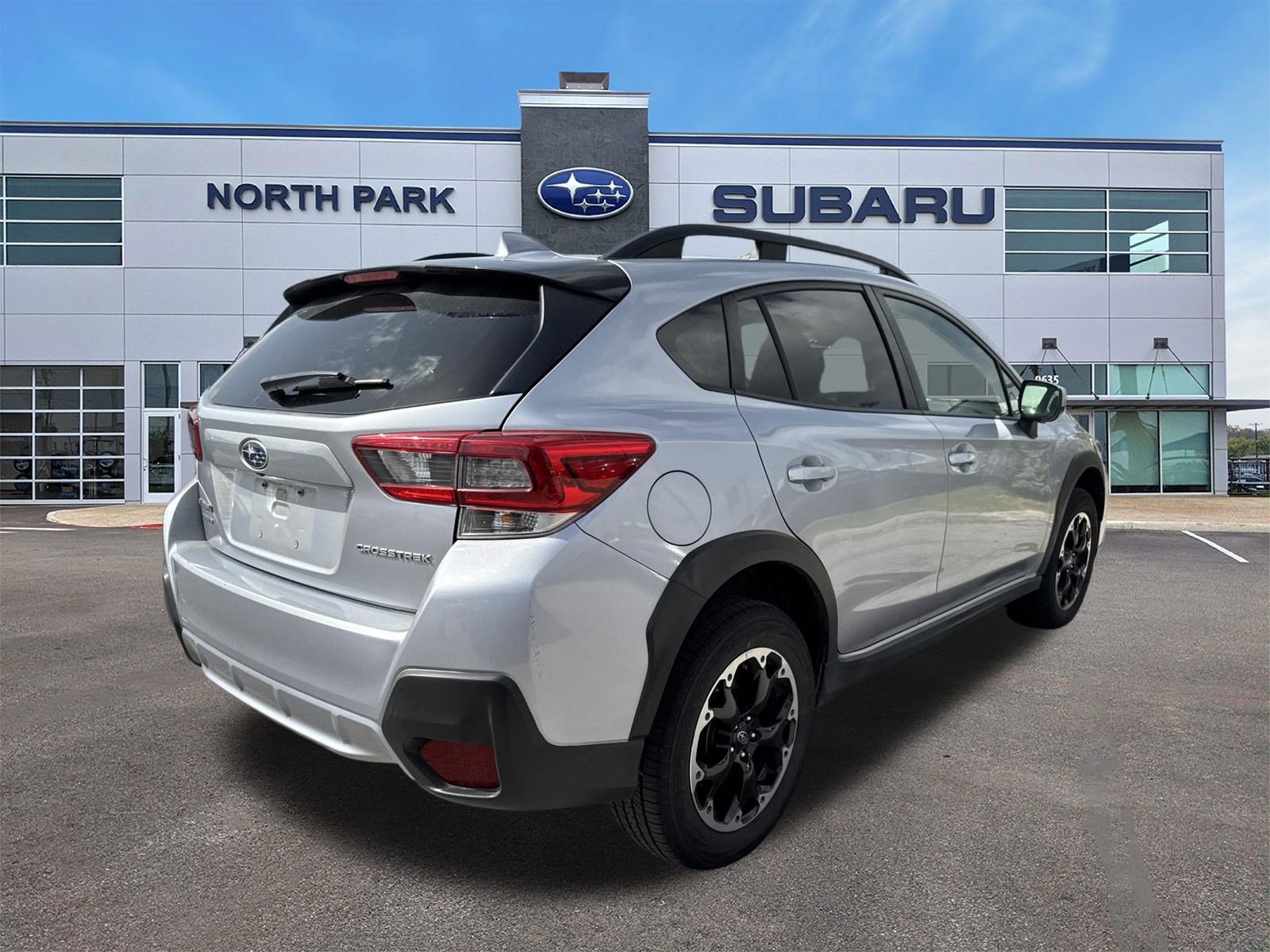 Used 2021 Subaru Crosstrek 2.0i Premium AWD/4WD image 3