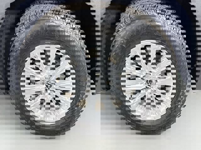 Certified 2025 Toyota Grand Highlander FWD image 31