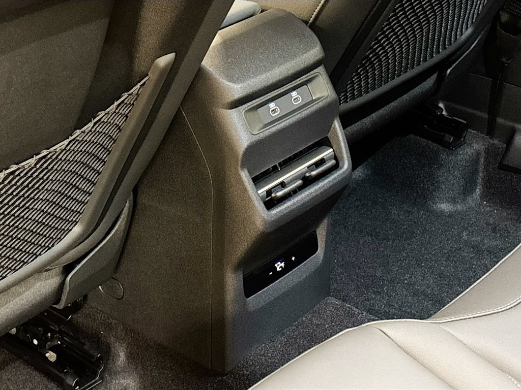New 2026 Audi Q3 quattro 2.0T AWD/4WD image 17