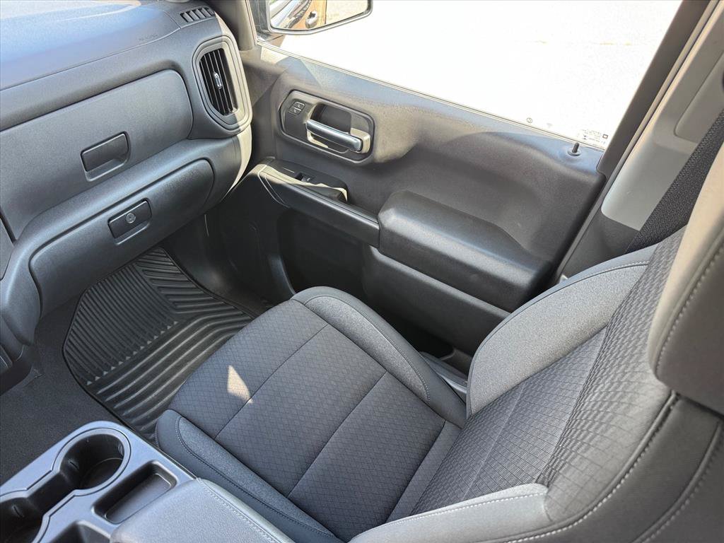 Used 2024 Chevrolet Silverado 1500 Custom Trail Boss AWD/4WD image 18