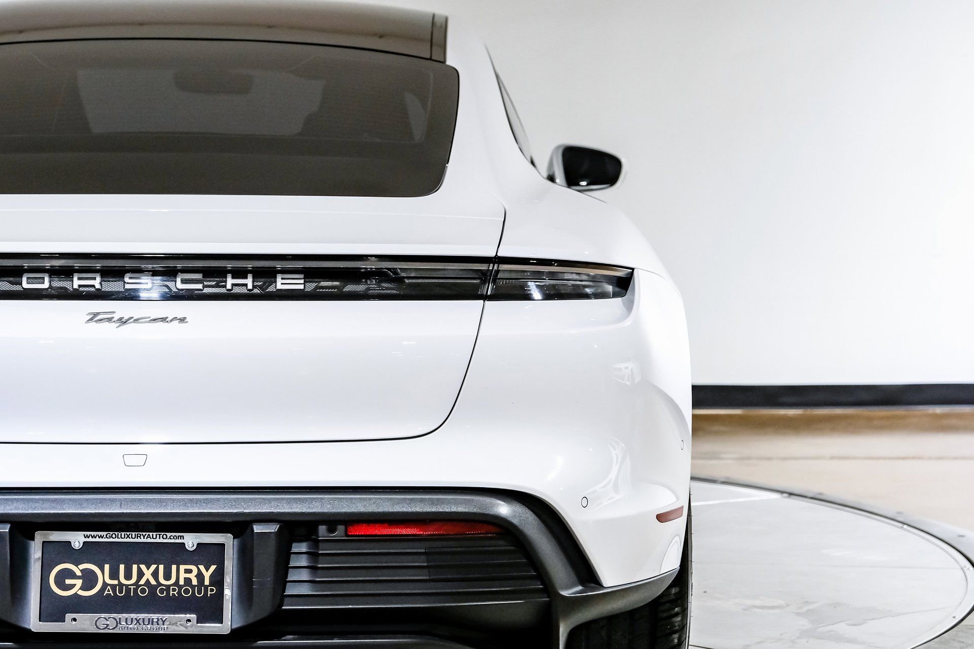 Used 2023 Porsche Taycan image 48