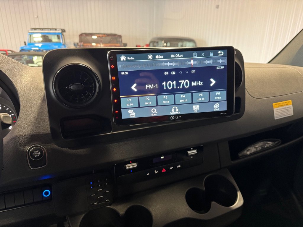 Used 2023 Mercedes-Benz Sprinter 2500 image 13