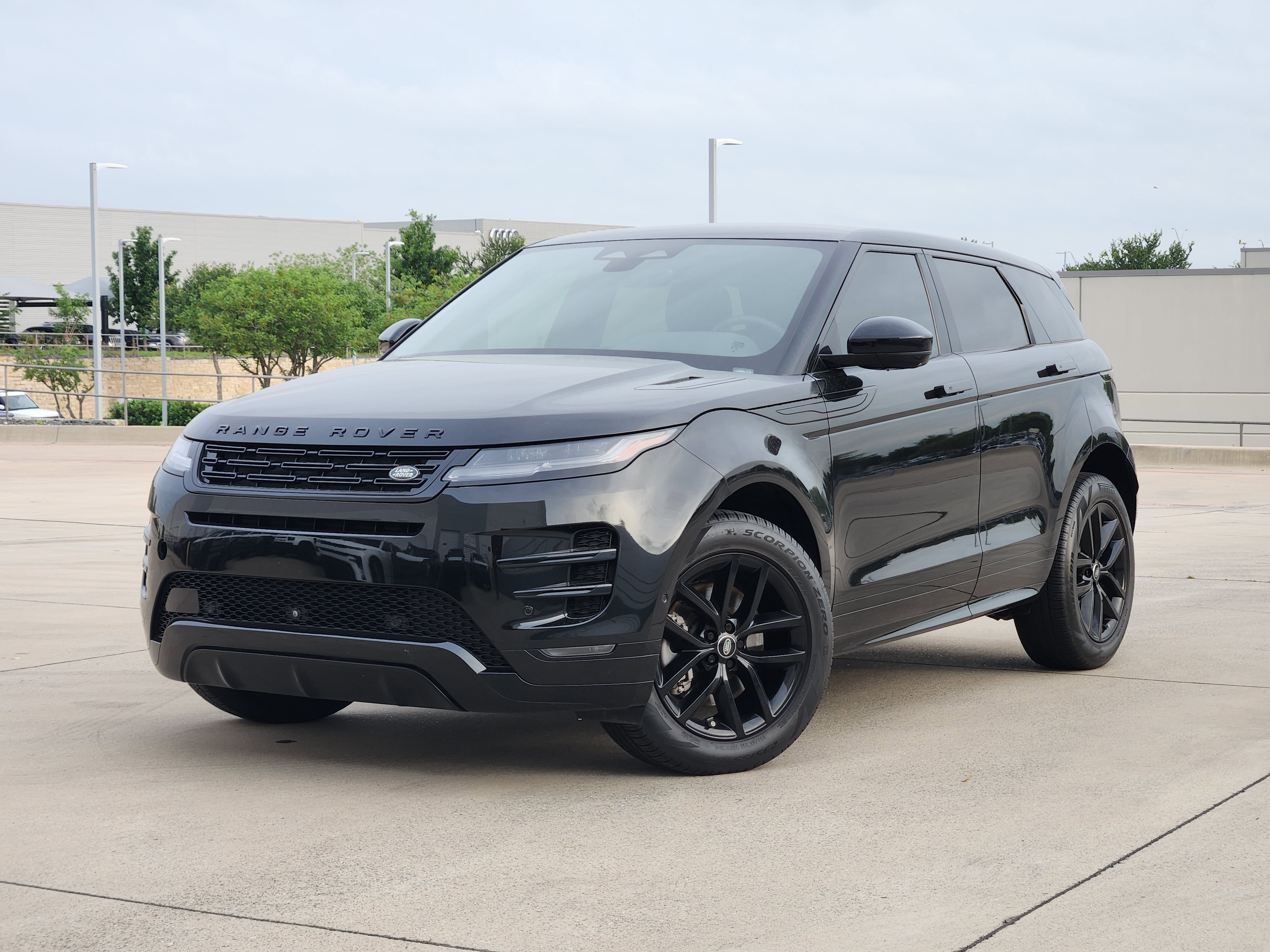 Certified 2024 Land Rover Range Rover Evoque Dynamic SE AWD/4WD image 1