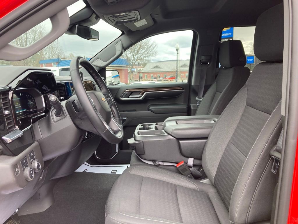 Used 2023 Chevrolet Silverado 1500 LT AWD/4WD image 9