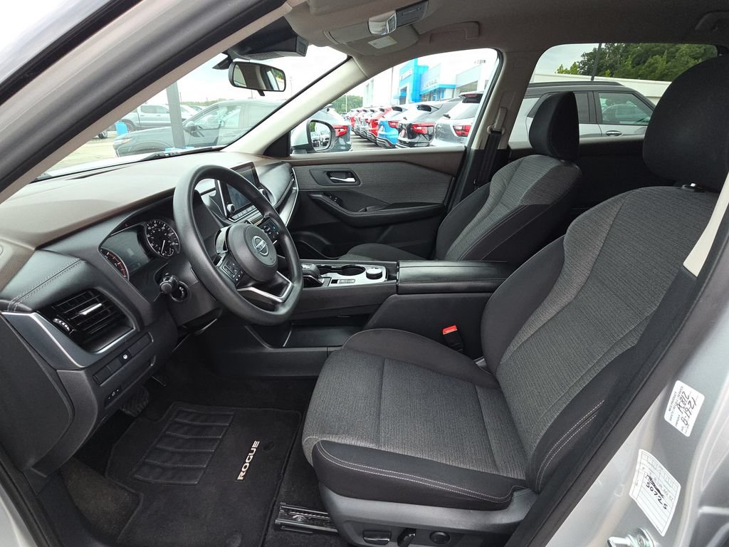 Used 2021 Nissan Rogue SV AWD/4WD image 15