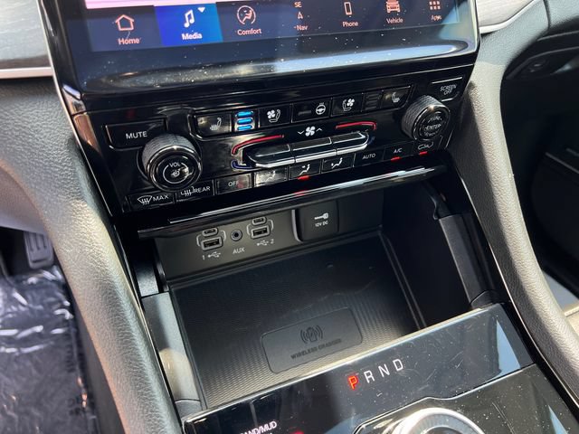 Used 2023 Jeep Grand Cherokee L Limited w/ Luxury Tech Group II AWD/4WD image 20