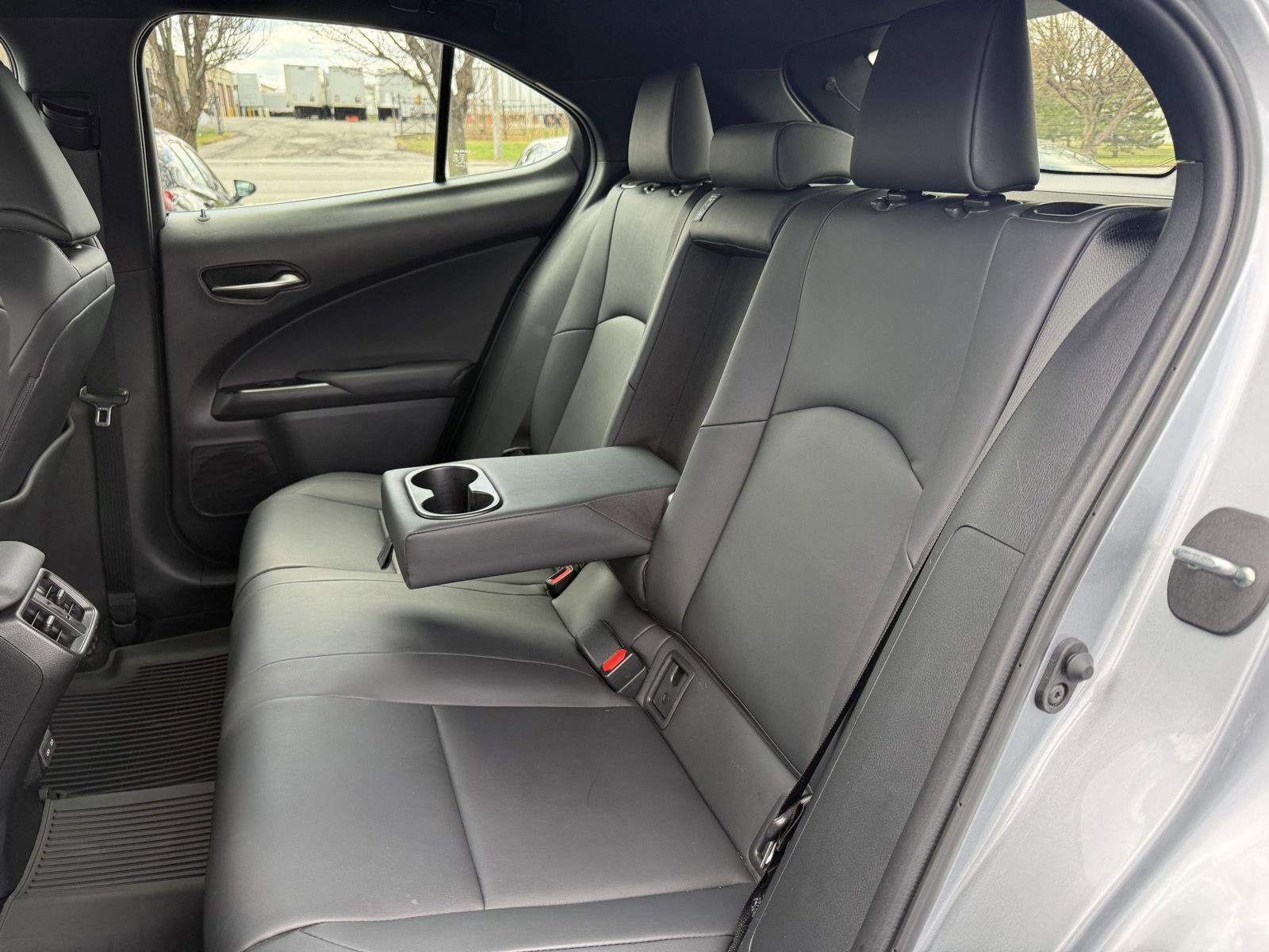 Certified 2023 Lexus UX 250h F Sport image 23