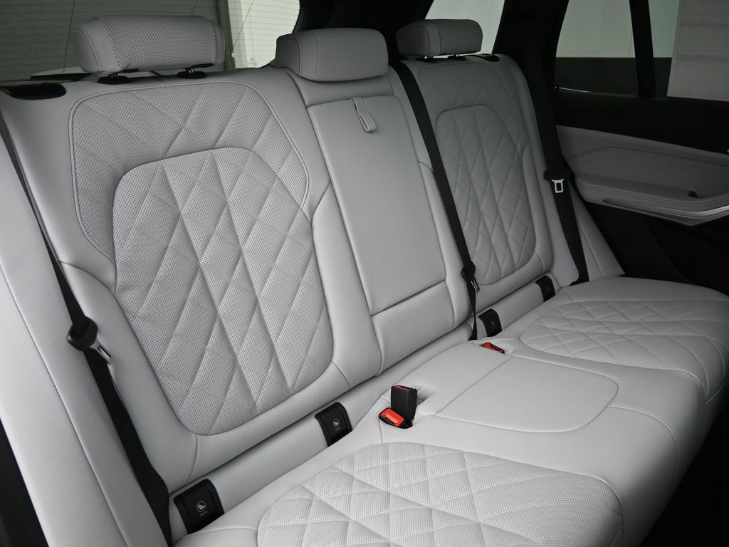 New 2026 BMW X5 sDrive40i RWD image 33