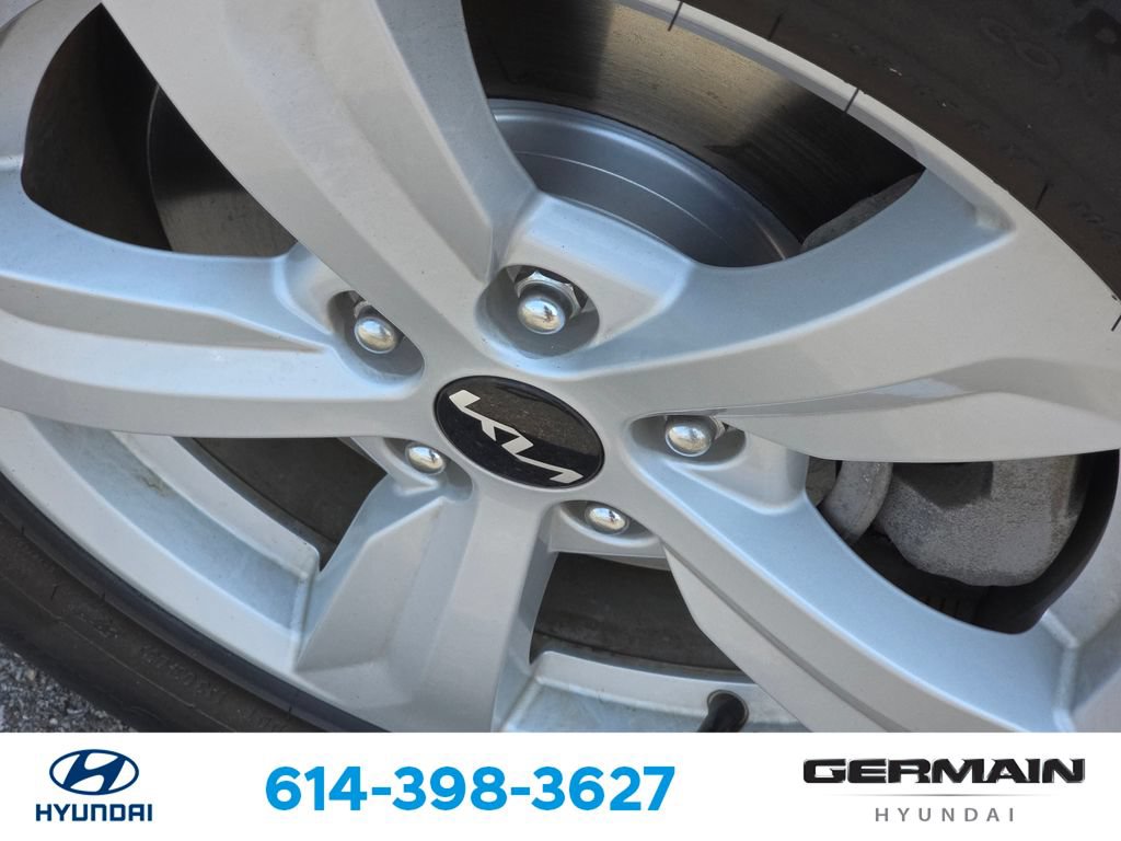 Used 2022 Kia Sorento LX FWD image 13