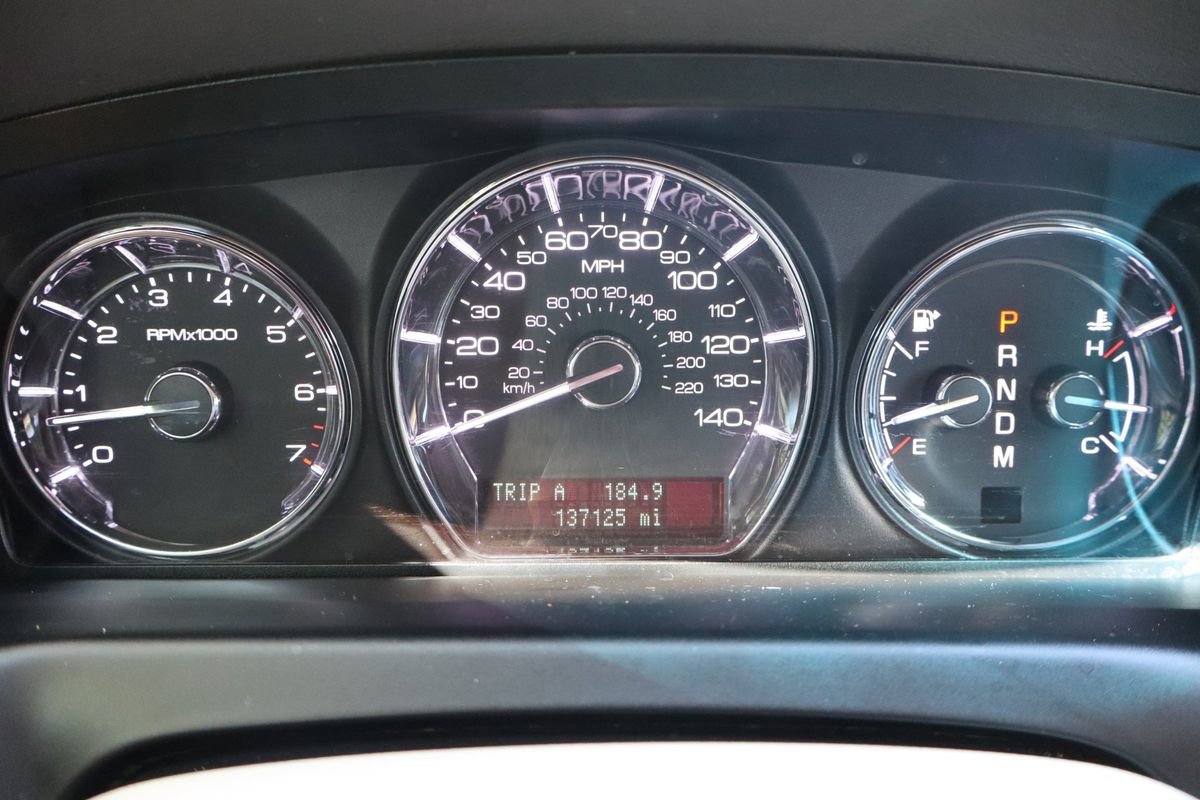 Used 2012 Lincoln MKS AWD image 33