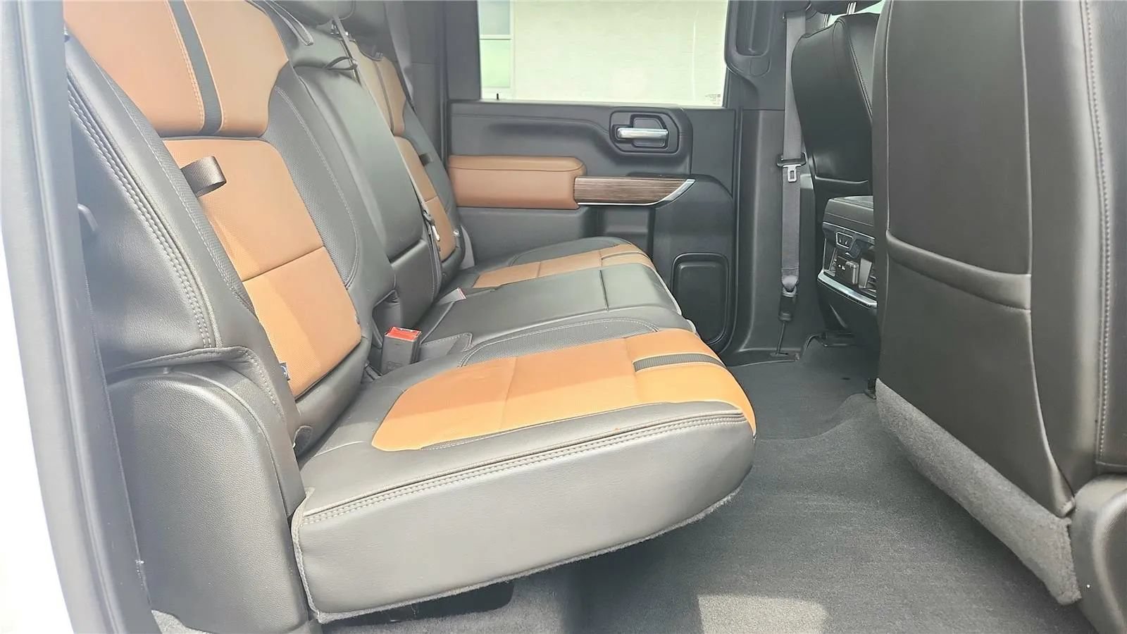 Used 2021 Chevrolet Silverado 3500 High Country AWD/4WD image 23